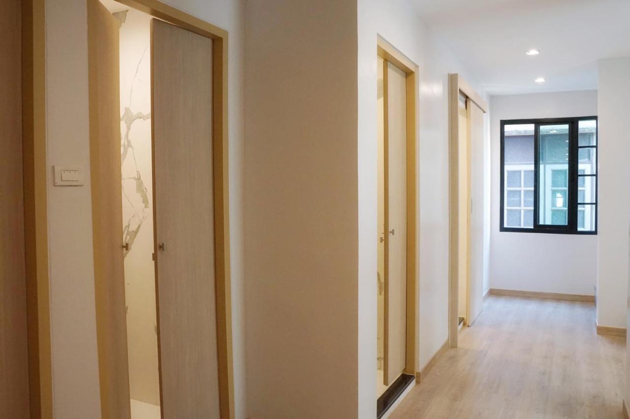 Yakthai Poshtel Банкок Екстериор снимка