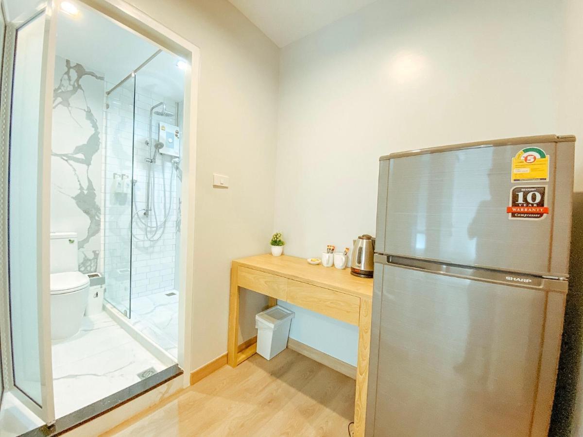 Yakthai Poshtel Банкок Екстериор снимка