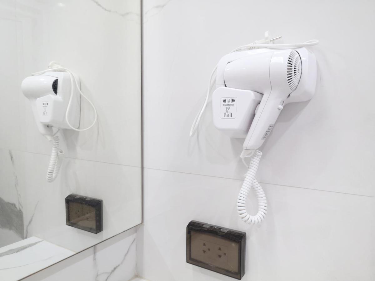 Yakthai Poshtel Банкок Екстериор снимка